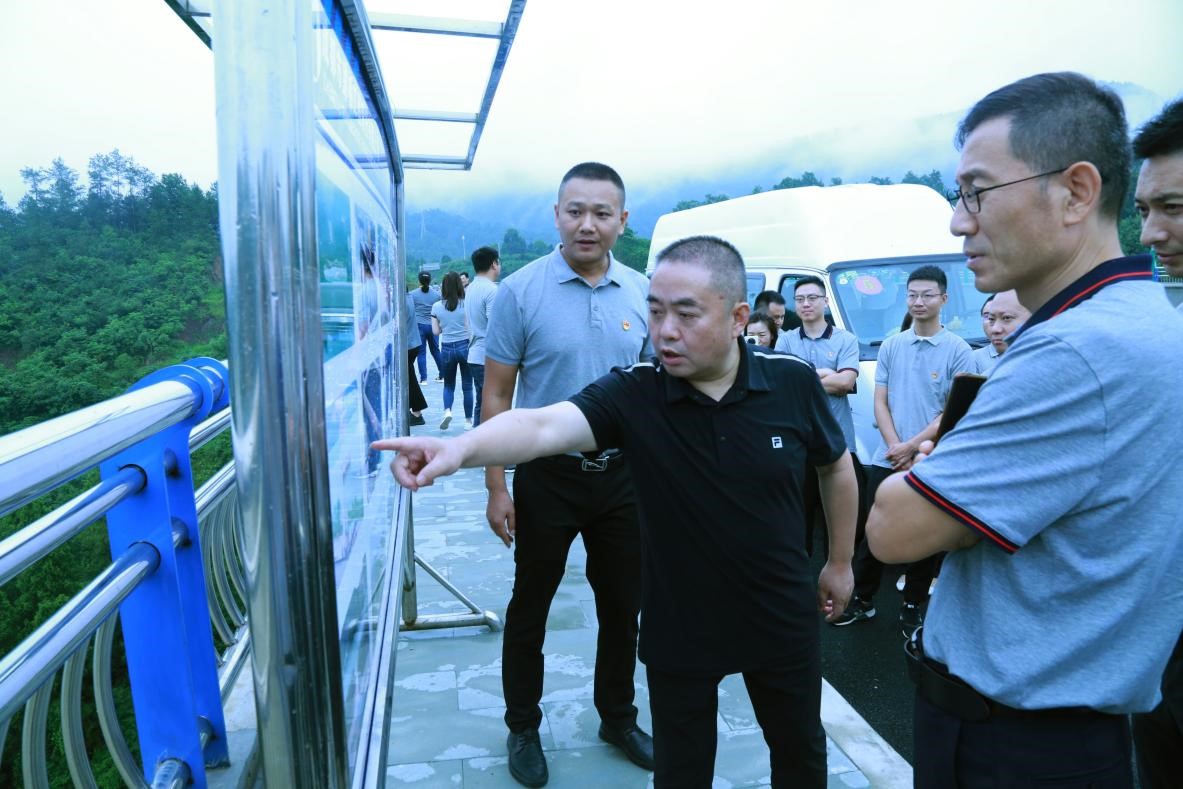 慶建黨百年系列活動-公司開展“學(xué)黨史、感恩黨、跟黨走”主題教育活動